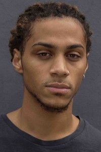 الممثل Bluey Robinson