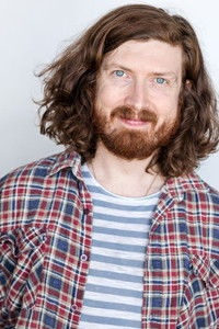 الممثل Bo Barrett