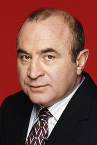 الممثل Bob Hoskins