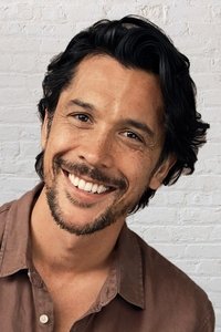 الممثل Bob Morley