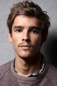 الممثل Brenton Thwaites