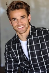 الممثل Brian Borello