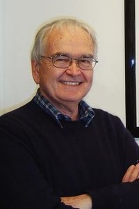 المخرج Brian Cosgrove