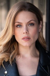 الممثل Brianna Cohen