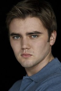 الممثل Cameron Bright