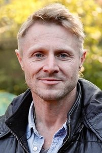 المخرج Cameron Nugent