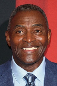 الممثل Carl Lumbly