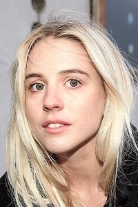 الممثل Carla Sehn