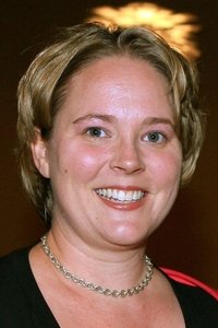 الممثل Carrie Henn