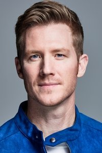 الممثل Casey Elliott