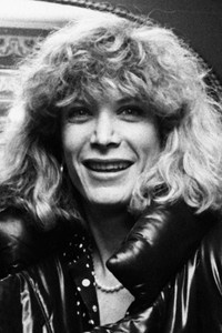 الممثل Catlin Adams