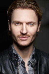 الممثل Chad Rook