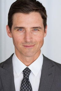 الممثل Charlie Farrell