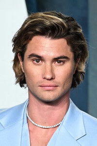 الممثل Chase Stokes