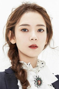 الممثل Chen Yao
