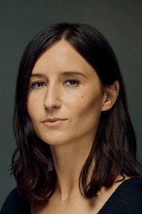 المخرج Chloe Domont