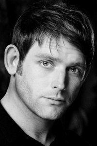 الممثل Chris Coghill