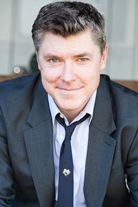 الممثل Chris Cox