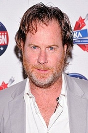 المخرج Chris Henchy