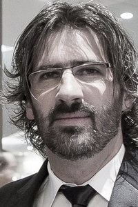 المخرج Christian Rivers