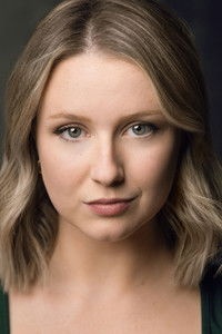 الممثل Christine Oswald