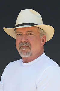 المخرج Christopher Chulack