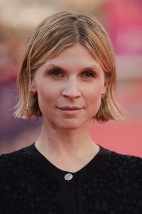 الممثل Clémence Poésy