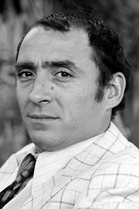 الممثل Claude Brasseur