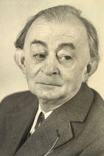 الممثل Clemens Scheitz