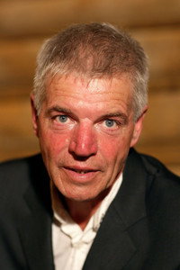 الممثل Colin Friels