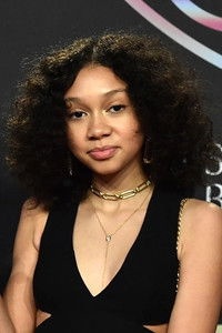 الممثل Colson Baker