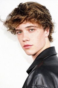 الممثل Conor Sherry