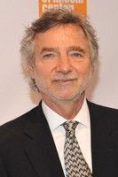 المخرج Curtis Hanson
