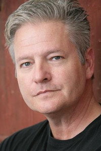 الممثل Dale Midkiff