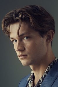 الممثل Damian Hardung