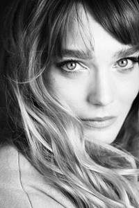 الممثل Dana Frider