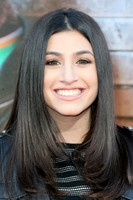 الممثل Dana Gaier