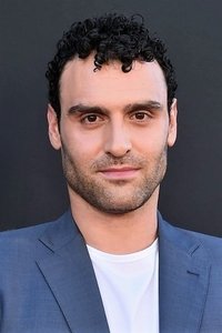 الممثل Dane DiLiegro