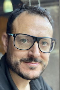 المخرج Dani de la Torre