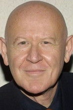 الممثل Daniel Benzali