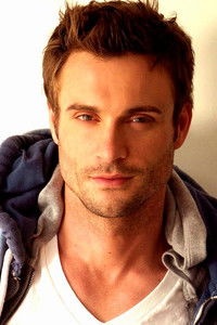 الممثل Daniel Goddard