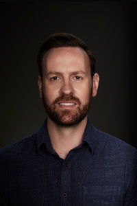 المخرج Daniel J. Phillips