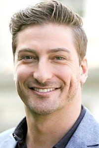 الممثل Daniel Lissing