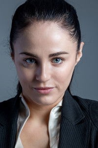 الممثل Danielle Ronald