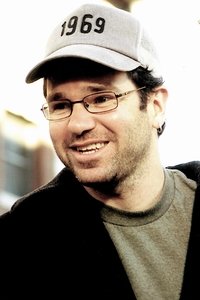 المخرج Dave Meyers