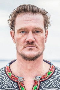 الممثل David Bredin