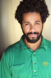 المخرج David Douglas