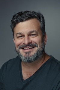 المخرج David Schurmann