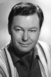 الممثل DeForest Kelley