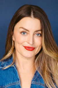 الممثل Deb Foster